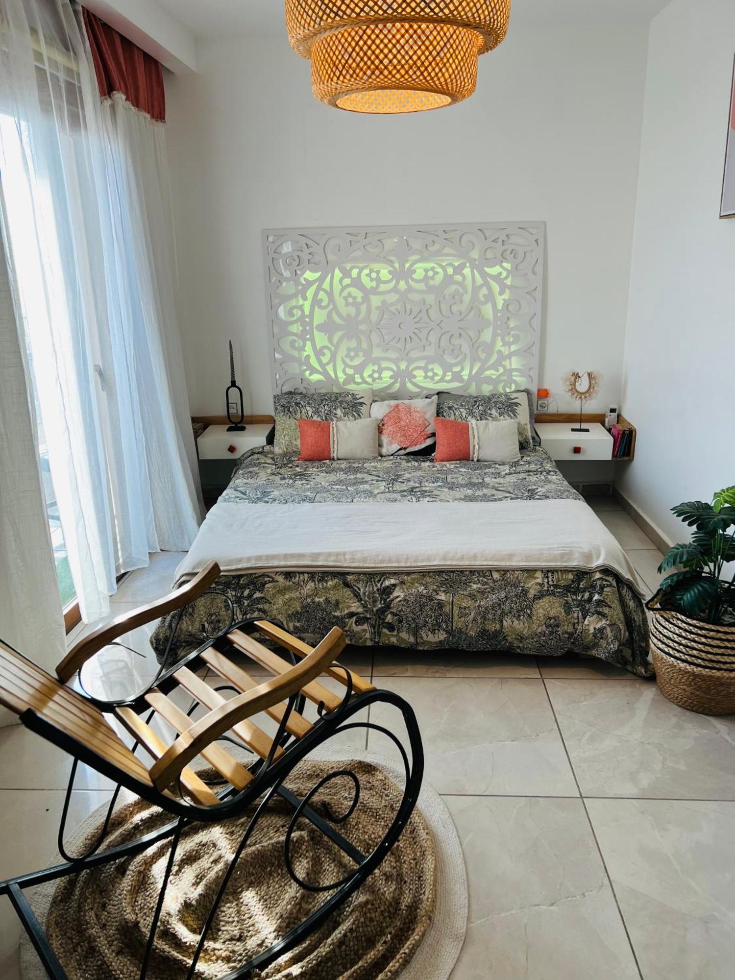 Attention Payement A La Reservation En Euros Oran Exteriér fotografie